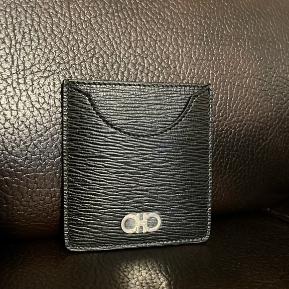 SALE!! Salvatore Ferragamo unisex leather Gancini logo card holder wallet NWB - Picture 5 of 10